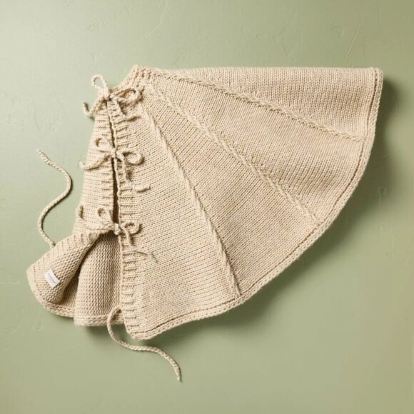 Chunky Rib Knit Christmas Tree Skirt Oatmeal - Hearth & Hand Magnolia 2024 - Picture 1 of 5
